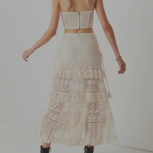 Le Gauze Lace Tiered Skirt *Medium* - Picture 7 of 12